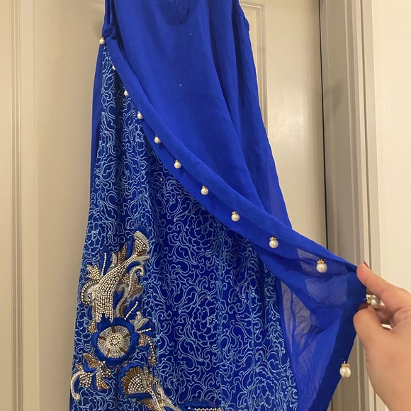 Blue chiffon layered dress. - Picture 2 of 5